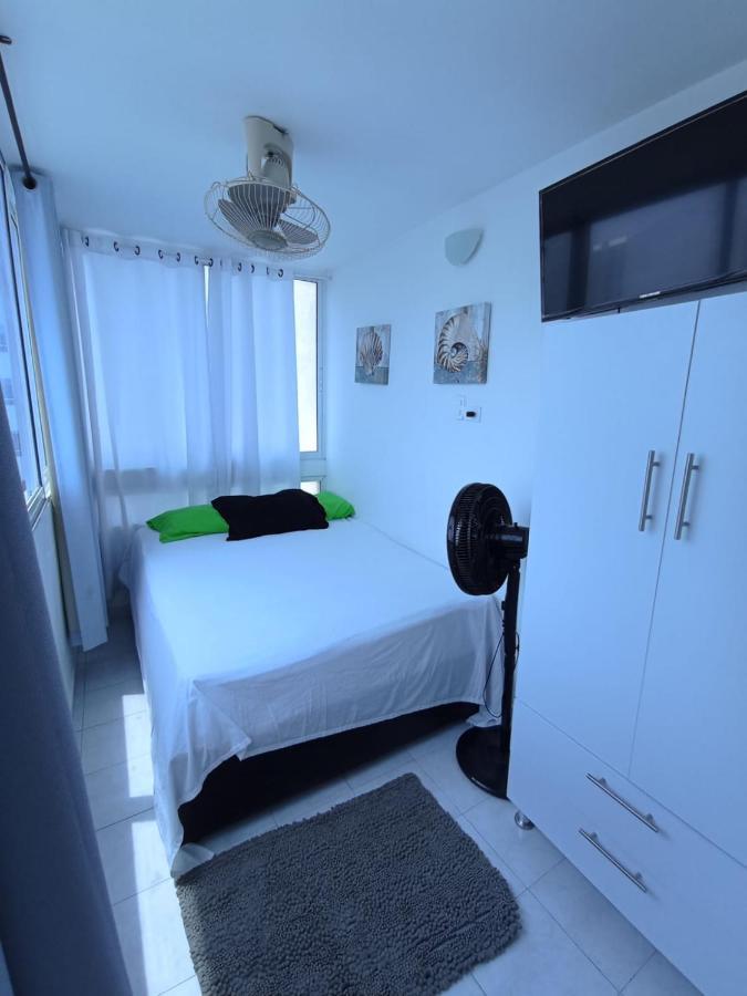 Amazing Ocean View In El Laguito