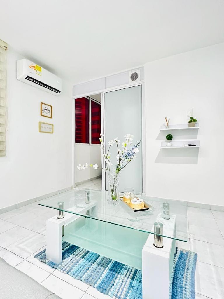 Amazing Ocean View In El Laguito